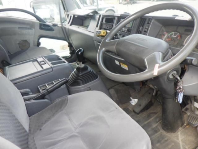 2009 Isuzu Forward 冷蔵冷凍車 auction photo 3
