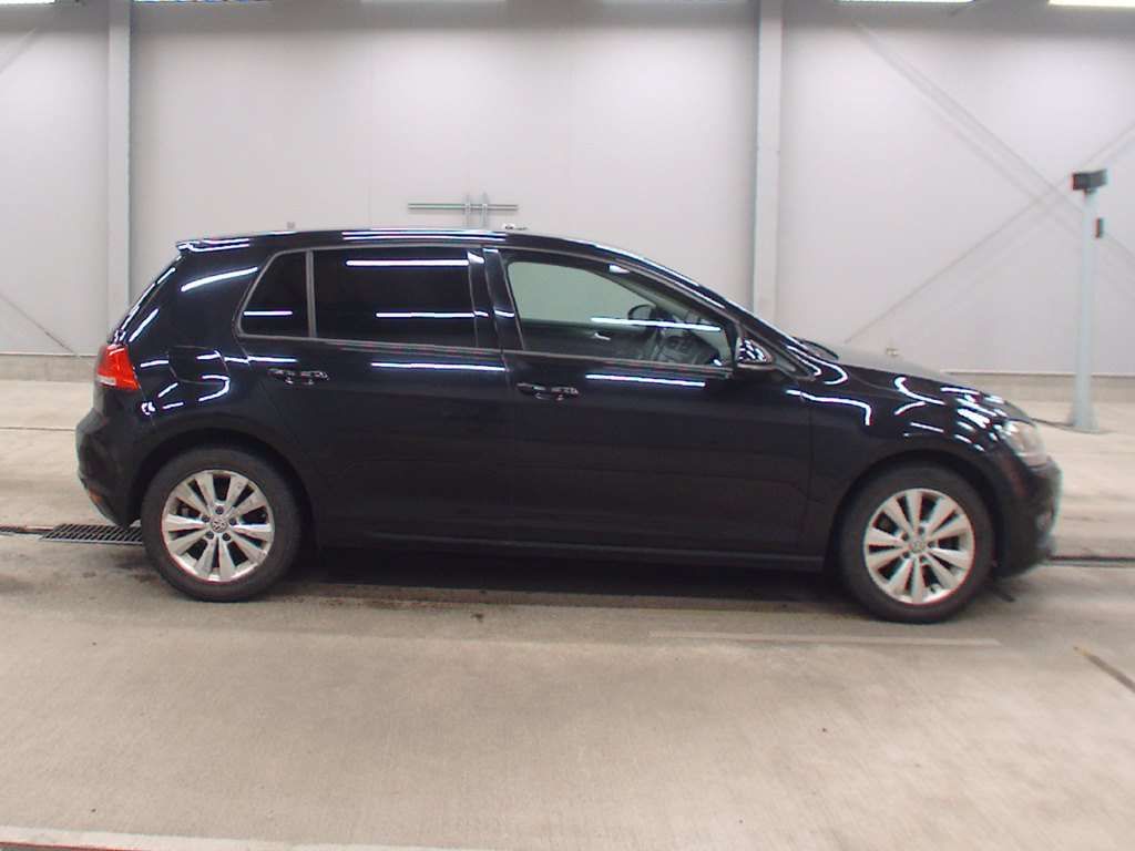 2013 Volkswagen VW ゴルフ TSIコンフォートラインブルモーション auction photo 3