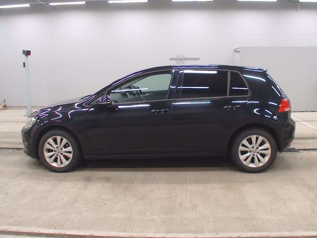 2013 Volkswagen VW ゴルフ TSIコンフォートラインブルモーション auction photo 4