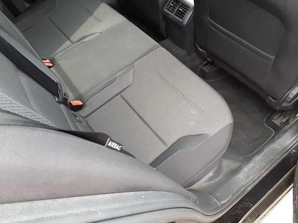 2013 Volkswagen VW ゴルフ TSIコンフォートラインブルモーション auction photo 10
