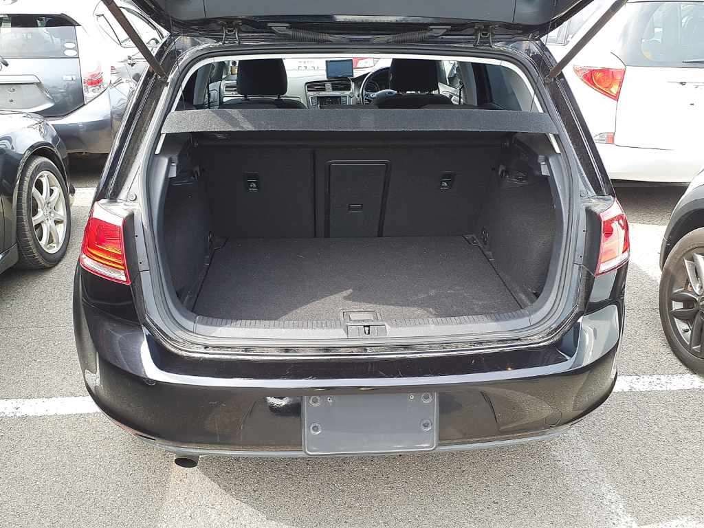 2013 Volkswagen VW ゴルフ TSIコンフォートラインブルモーション auction photo 11