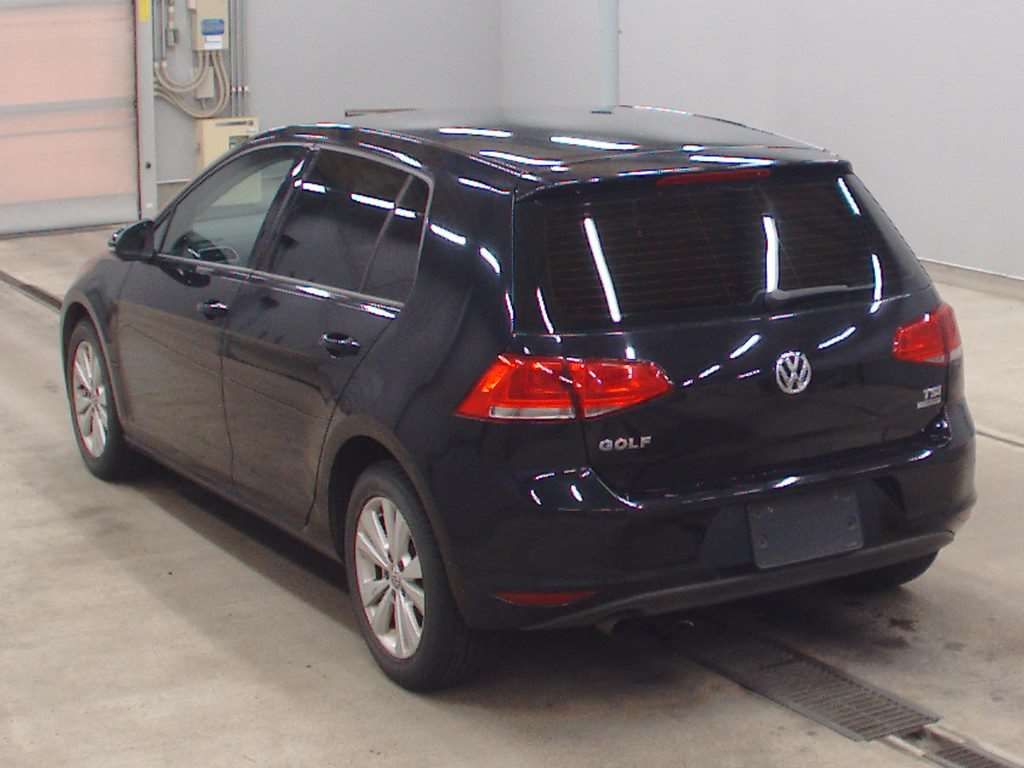 2013 Volkswagen VW ゴルフ TSIコンフォートラインブルモーション auction photo 6