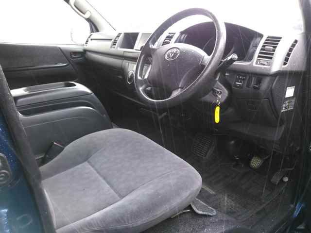 2013 Toyota Hiace 4WD GL auction photo 3