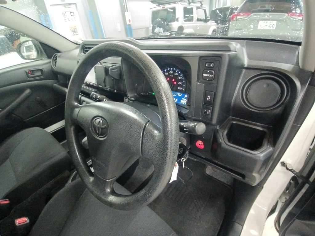 2022 Toyota Probox ハイブリッドDX コンフォート auction photo 9