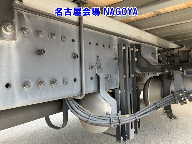 2018 Hino Profia ホロウイング auction photo 16