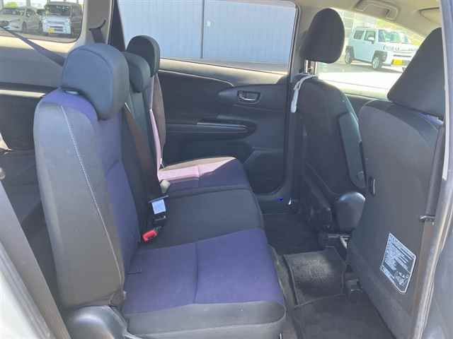 2017 Toyota Wish 1.8S auction photo 7