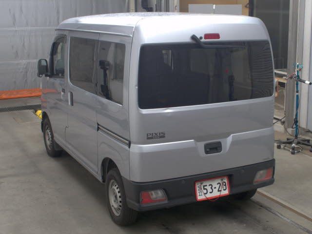 2022 Toyota ピクシスV 4WD Deluxe auction photo 2