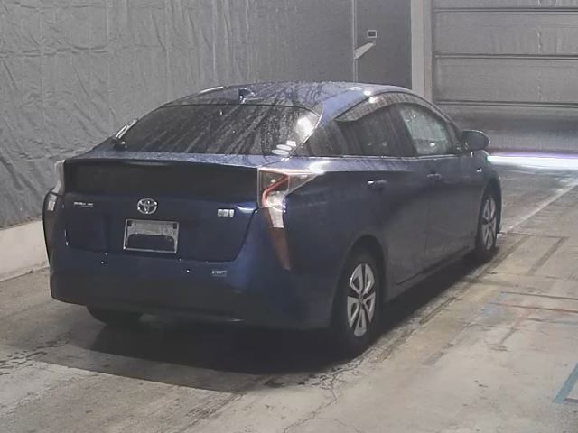 2016 Toyota Prius A auction photo 2
