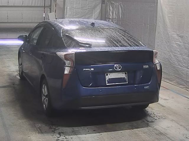 2016 Toyota Prius A auction photo 7