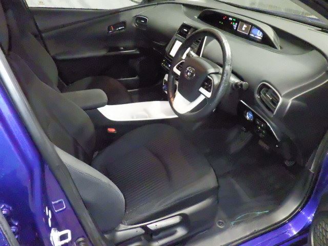 2016 Toyota Prius A auction photo 3