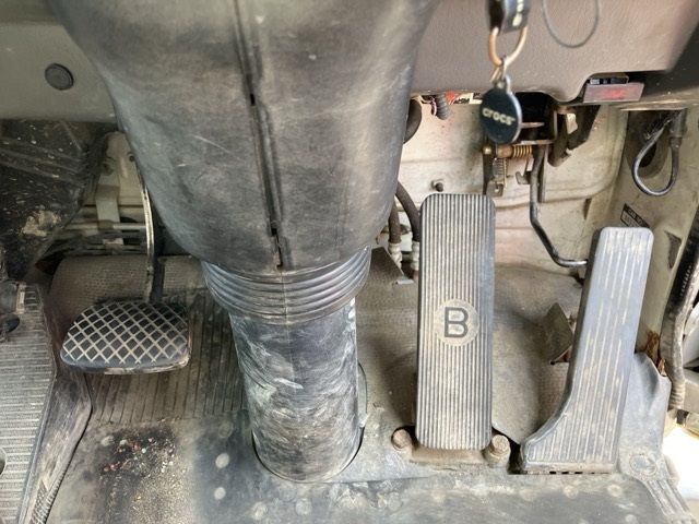 2006 Isuzu Forward ダンプ 4WD auction photo 4
