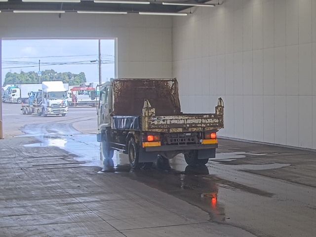 2006 Isuzu Forward ダンプ 4WD auction photo 2