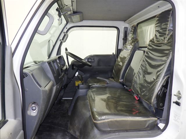 2017 Isuzu Elf dump auction photo 8