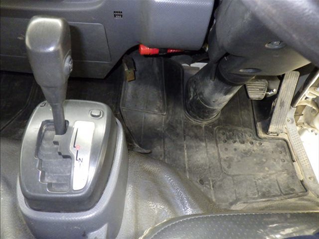 2017 Isuzu Elf dump auction photo 7