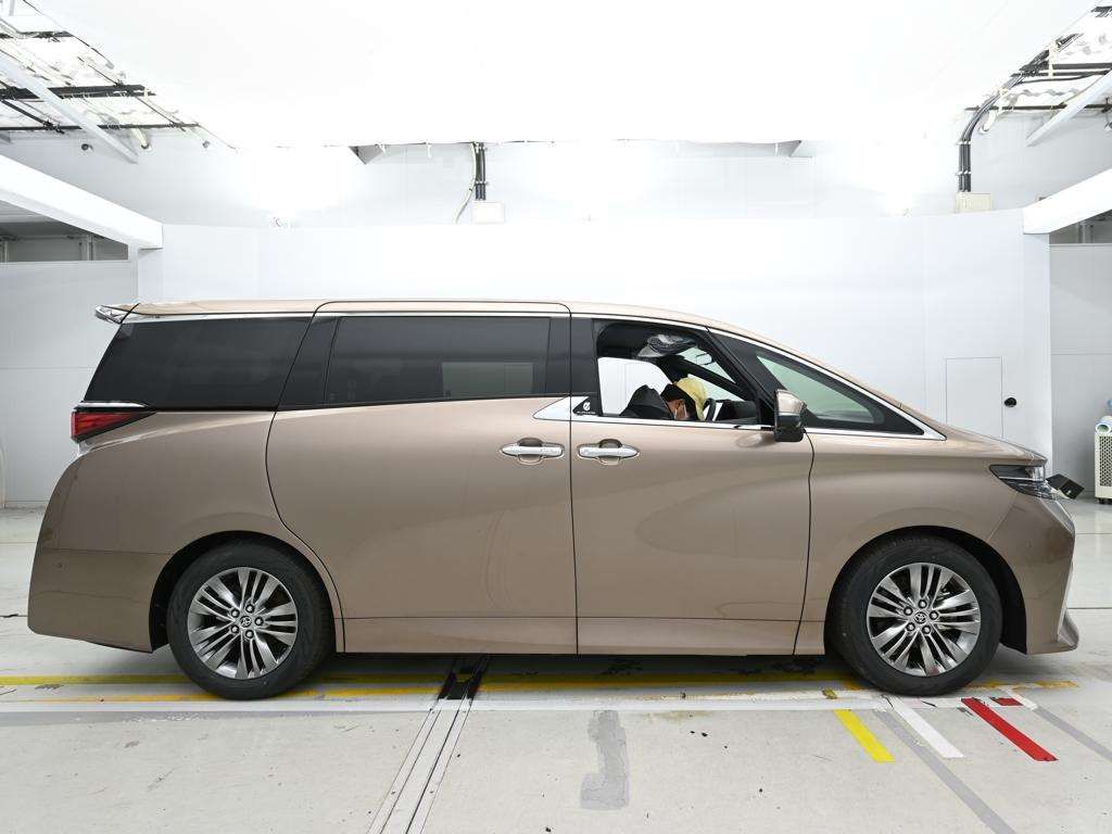 2026 Toyota Alphard Z auction photo 3