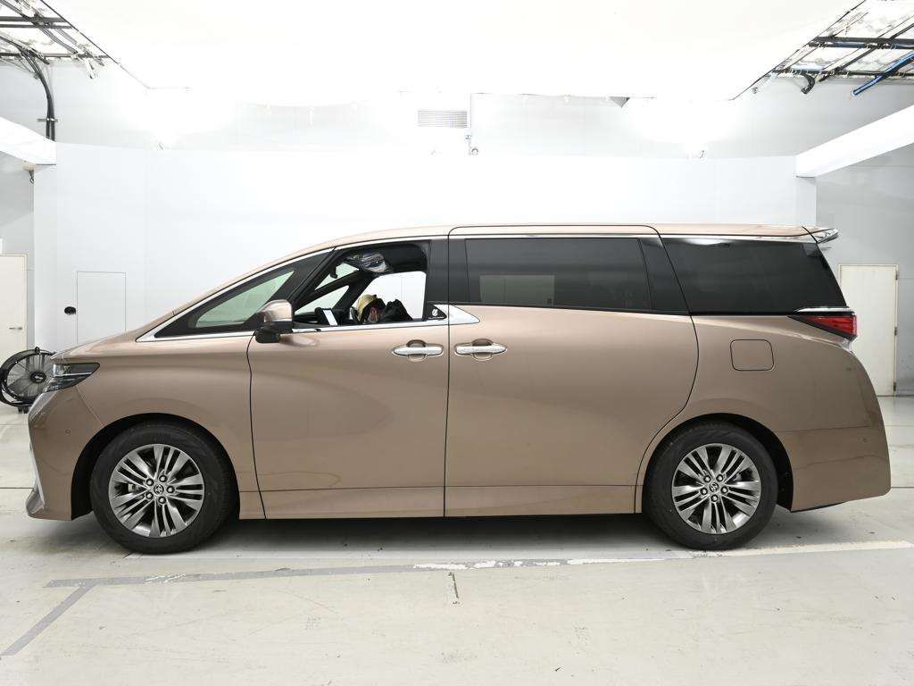 2026 Toyota Alphard Z auction photo 4