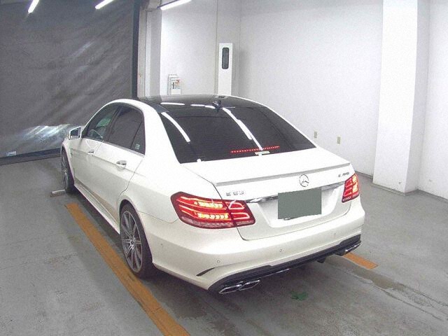 2014 Mercedes-Benz E-Class E63 auction photo 2