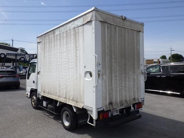 2016 Isuzu Elf Action Van auction photo 2