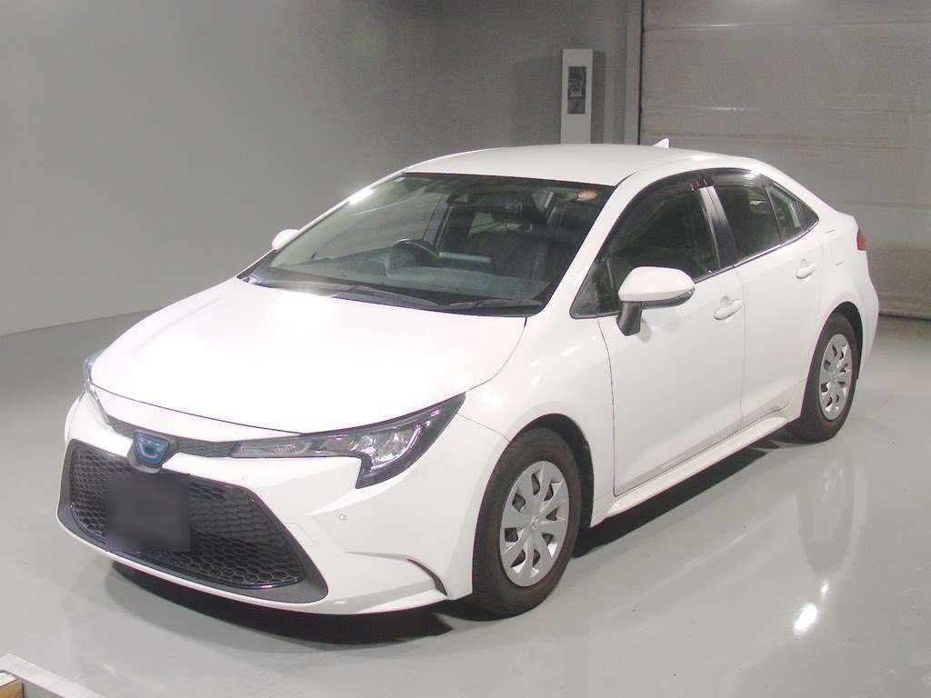 Japan Auction Vehicles 4 2021 Toyota Corolla ハイブリッド G-X auction photo