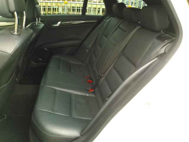 2010 Mercedes-Benz C-Class C200 CGI BlueEFFICIENCY A auction photo 9