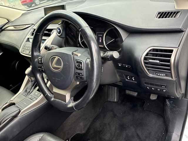 2015 Lexus NX NX300hバージョンL auction photo 3