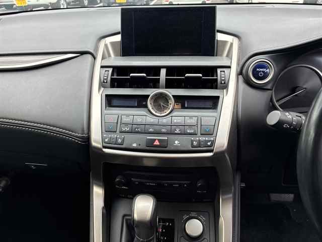 2015 Lexus NX NX300hバージョンL auction photo 6