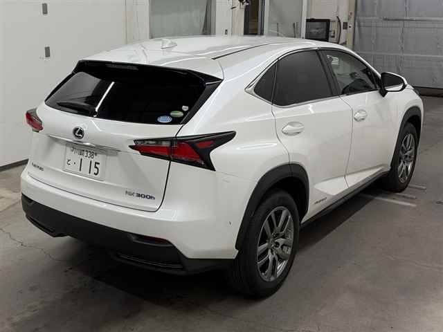 2015 Lexus NX NX300hバージョンL auction photo 5