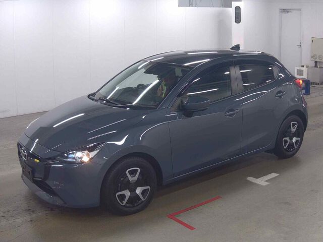 2023 Mazda 2 15 BD auction photo 4