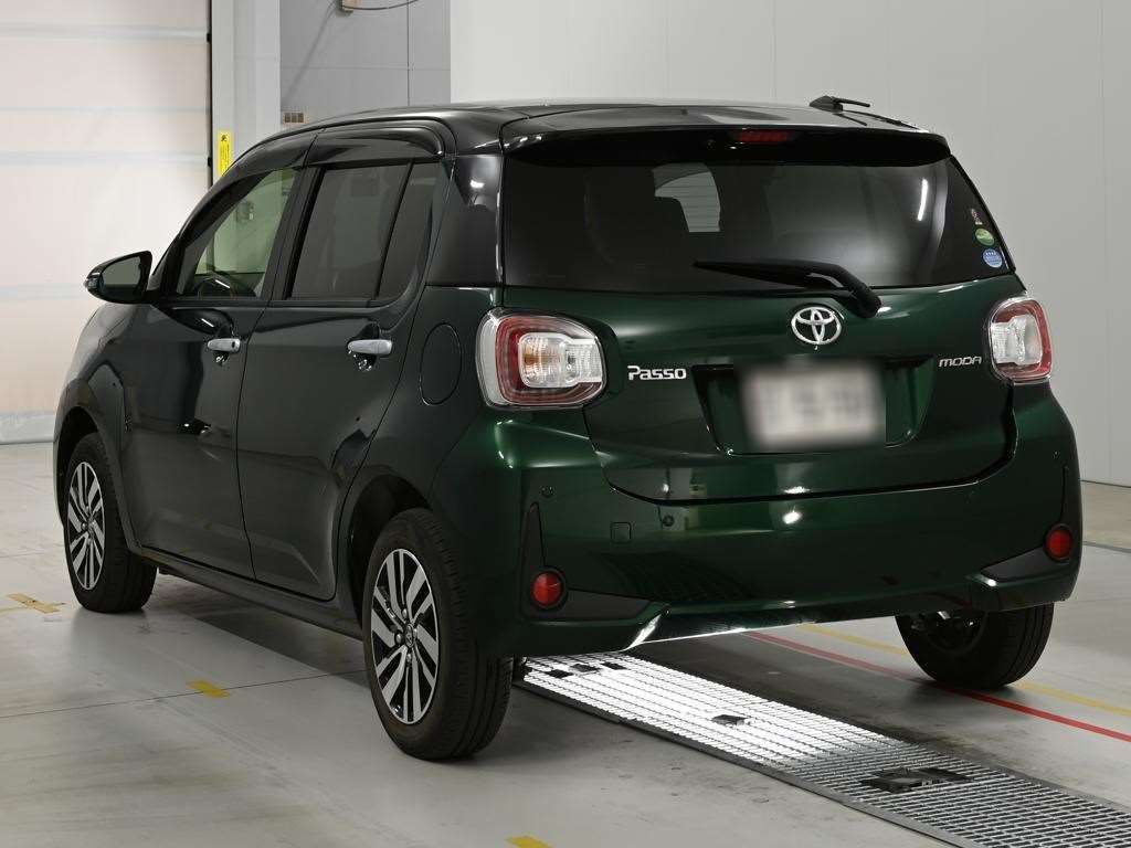 2021 Toyota Passo Moda G Package auction photo 6