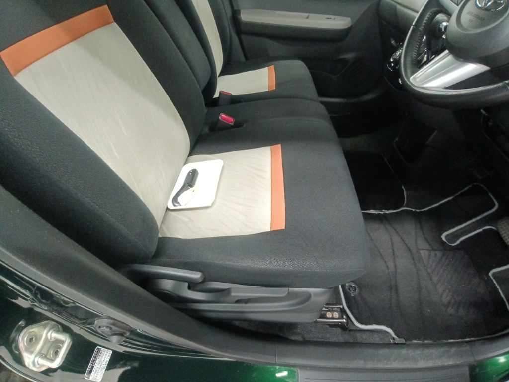 2021 Toyota Passo Moda G Package auction photo 10