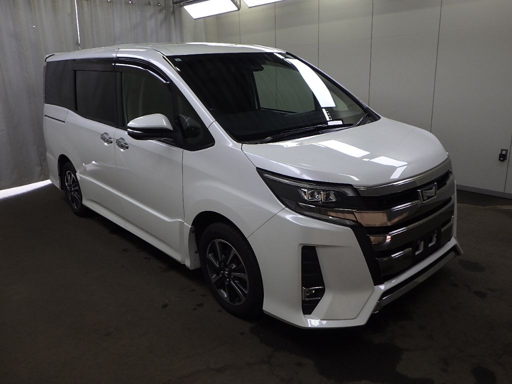 Japan Auction Vehicles 12 2018 Toyota Noah Si W×B 7人 auction photo