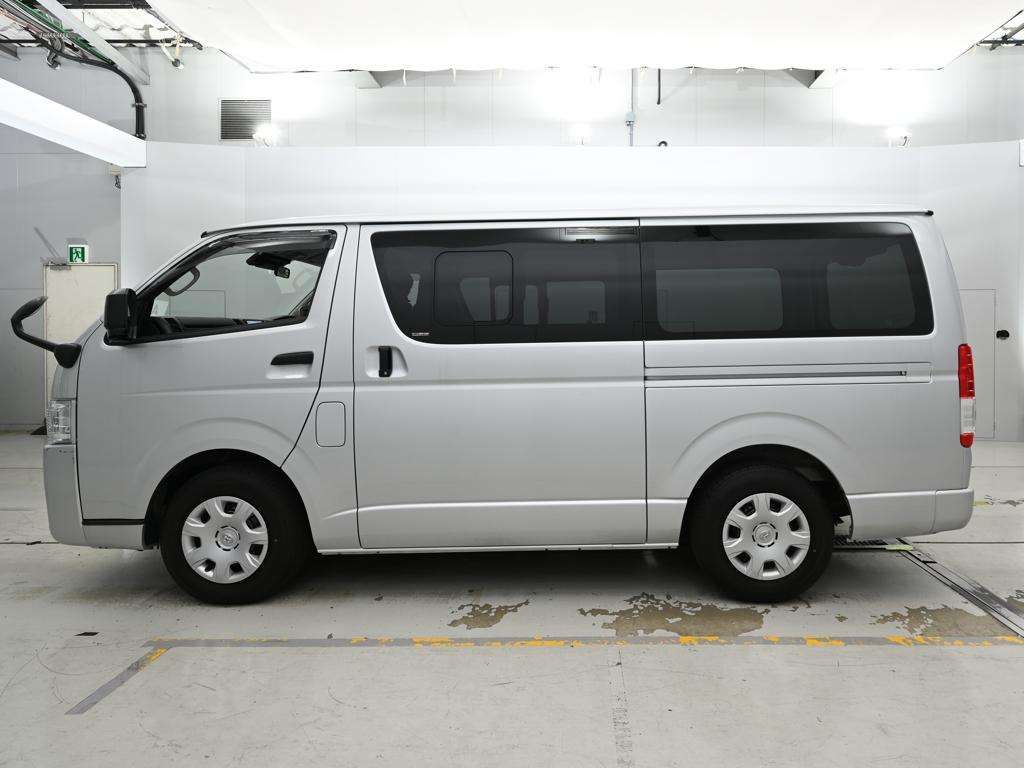 2025 Toyota Hiace ロングDX GLパッケージ auction photo 4