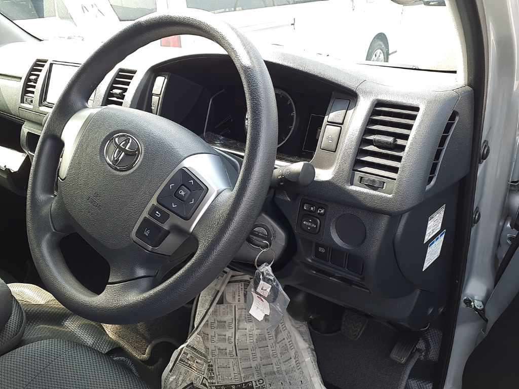 2025 Toyota Hiace ロングDX GLパッケージ auction photo 9