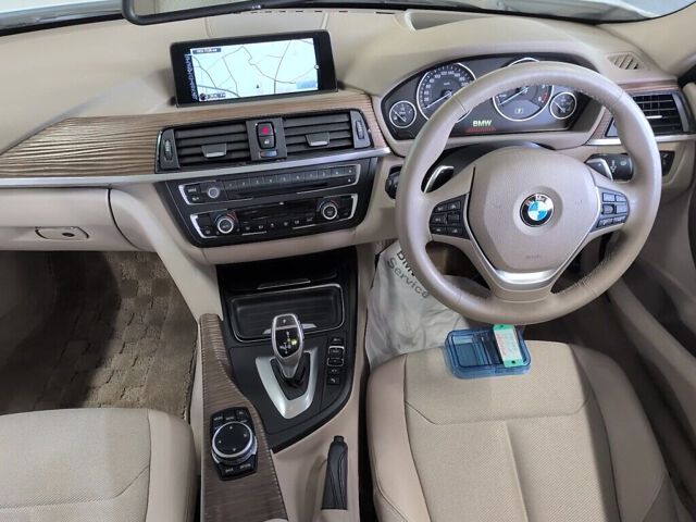 2013 BMW 3 Series 320DブルPモダン auction photo 3