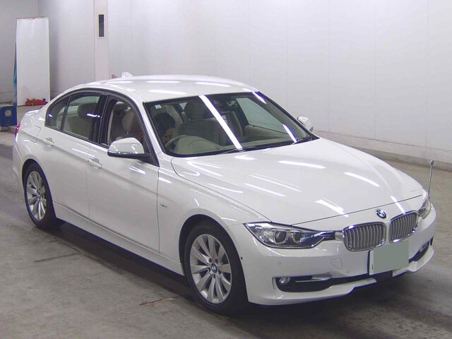 2013 BMW 3 Series 320DブルPモダン Japan auction vehicle