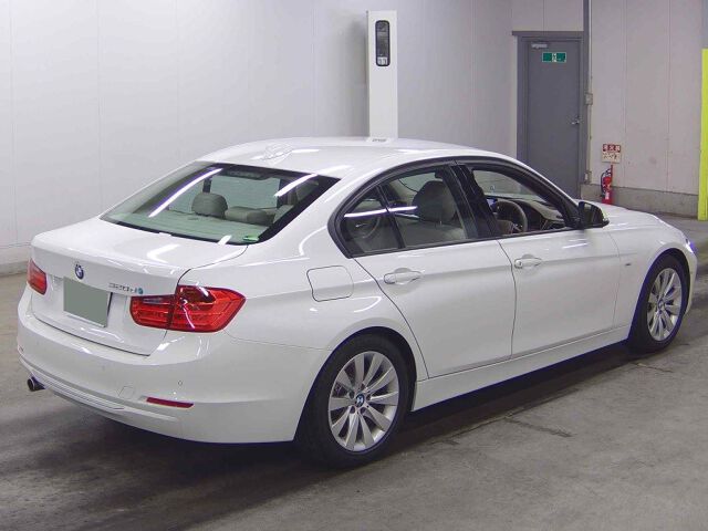 2013 BMW 3 Series 320DブルPモダン auction photo 5