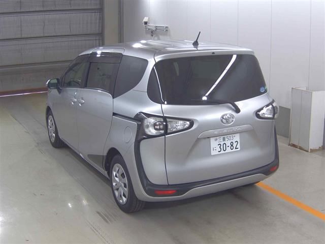 2018 Toyota Sienta G auction photo 2