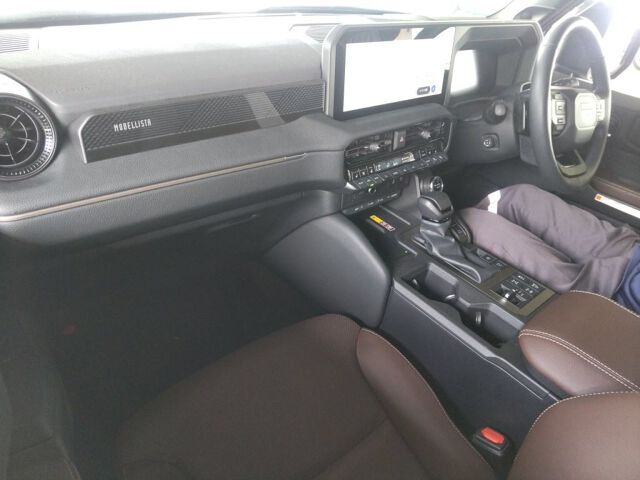 2024 Toyota Land Cruiser 250 ZX 4WD auction photo 3