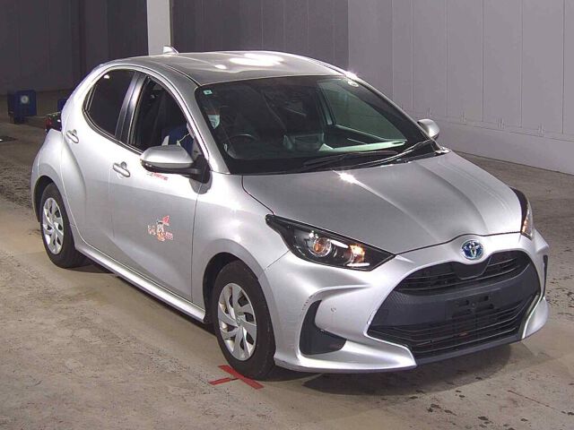 Japan Auction Vehicles 8 2021 Toyota Yaris Hybrid X auction photo