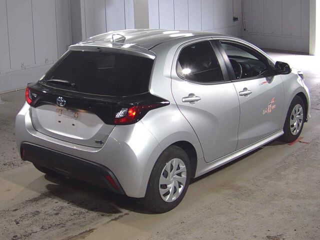 2021 Toyota Yaris Hybrid X auction photo 5