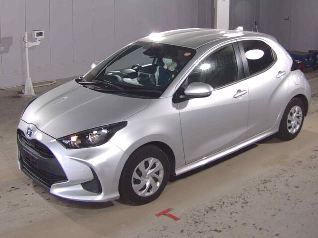 2021 Toyota Yaris Hybrid X auction photo 4