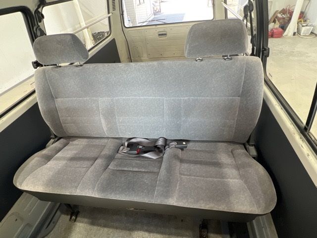 2004 Toyota Hiace バン.4WD auction photo 11