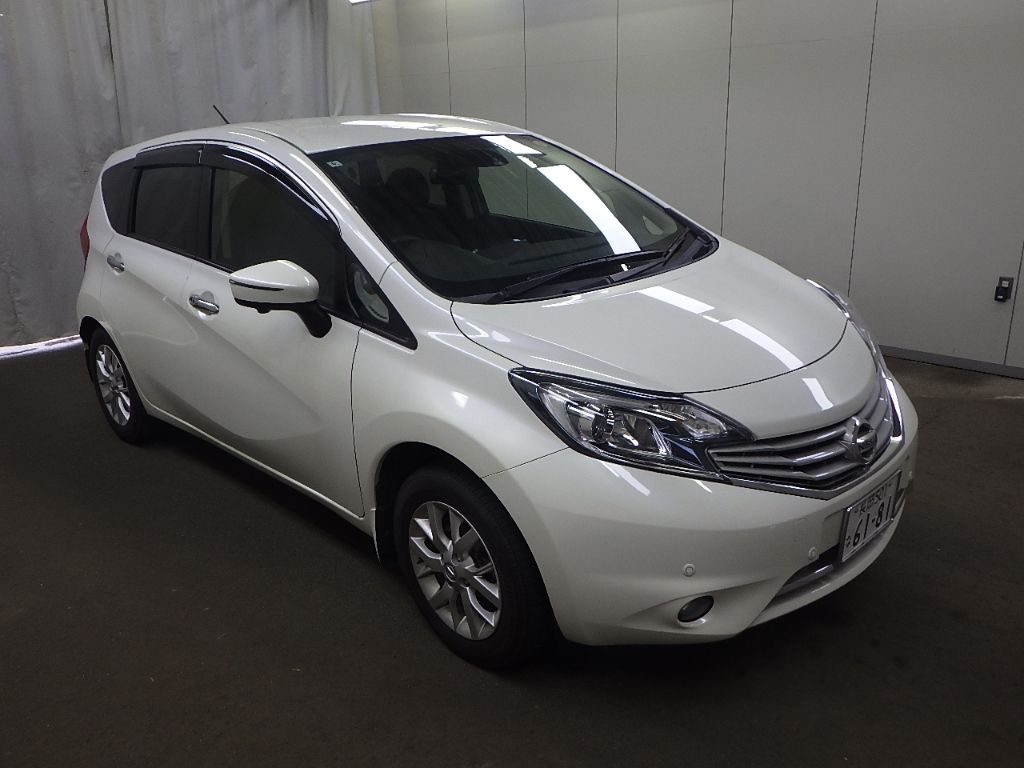 2016 Nissan ノート HB Medalist X V Selection + Safety II Japan auction vehicle