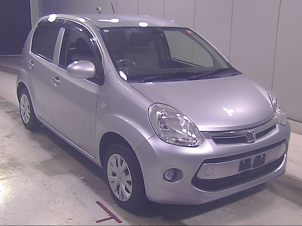 2015 Toyota Passo X G Package Japan auction vehicle