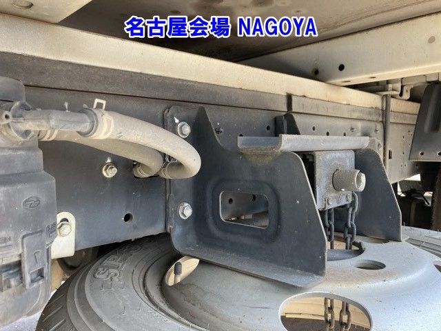 2018 Hino Dutro ヒラ auction photo 12