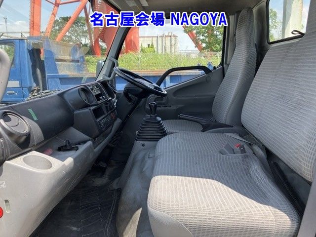 2018 Hino Dutro ヒラ auction photo 5