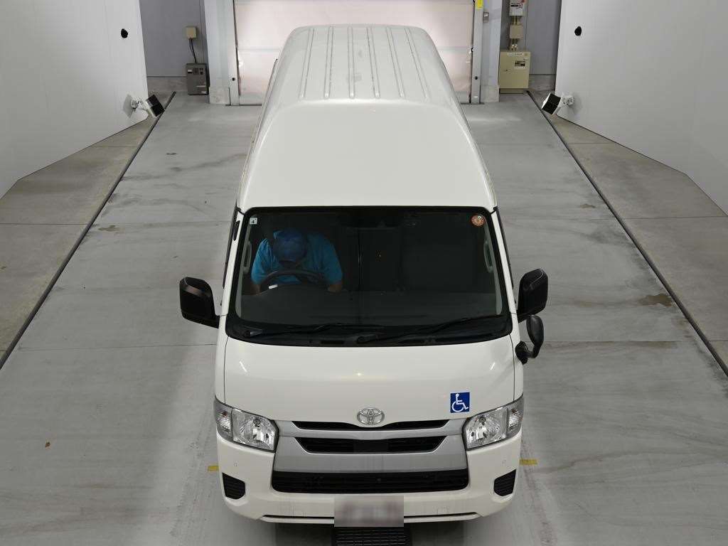 2021 Toyota Hiace DX Welcab auction photo 7