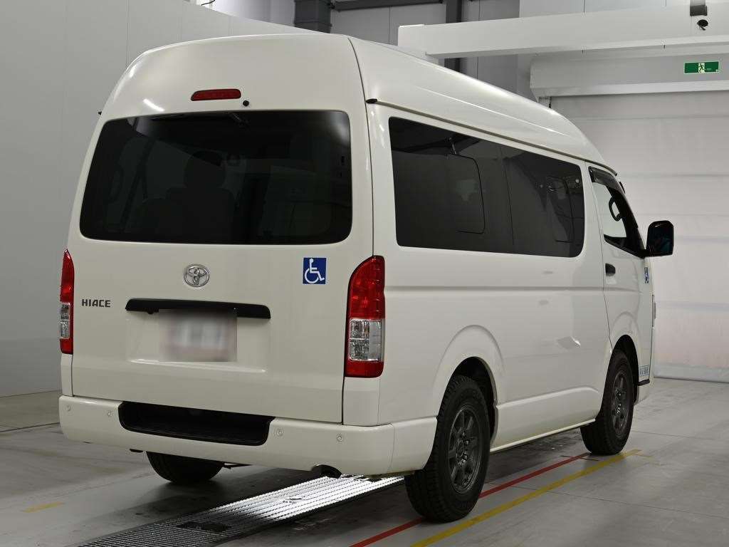2021 Toyota Hiace DX Welcab auction photo 2