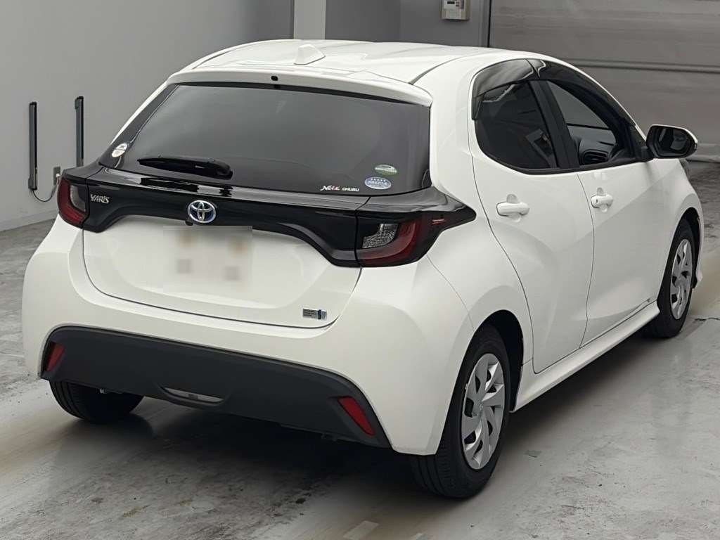 2020 Toyota Yaris Hybrid X auction photo 2