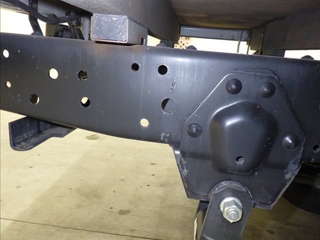 2019 Isuzu Elf Flatbed auction photo 4
